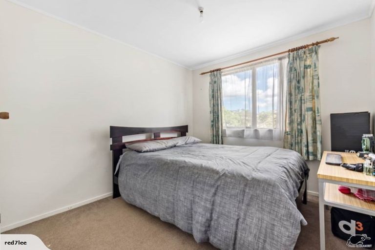 Photo of property in 3 Sarajevo Place, Massey, Auckland, 0614