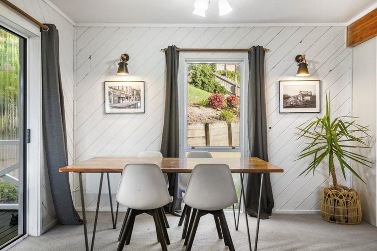 Photo of property in 83 Stillwater Crescent, Stillwater, Silverdale, 0993