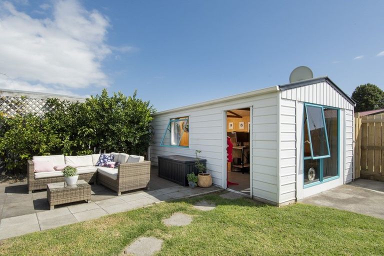 Photo of property in 47a Lyn Grove, Papamoa Beach, Papamoa, 3118