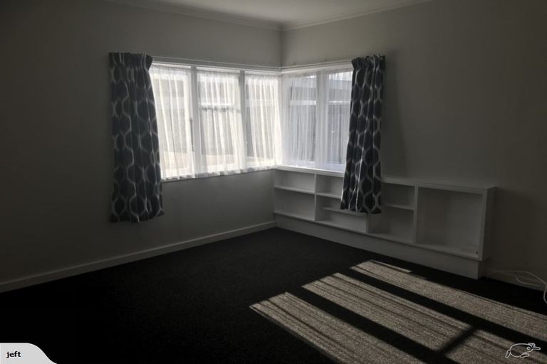 Photo of property in 229 Featherston Street, Palmerston North, 4410