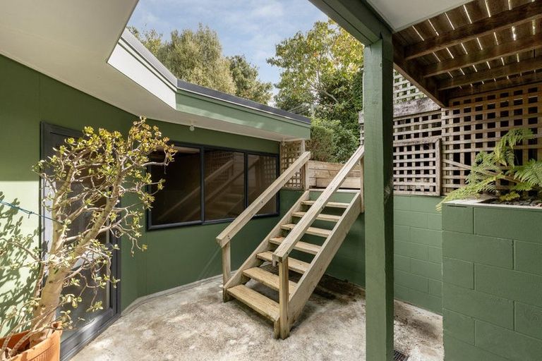 Photo of property in 116b Harbour View Road, Omokoroa, 3114