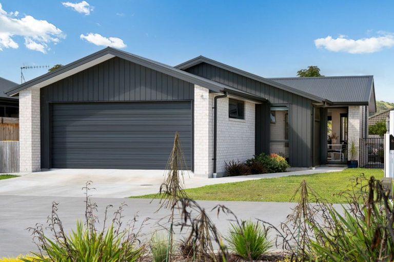 Photo of property in 11 Maara Close, Papamoa Beach, Papamoa, 3118