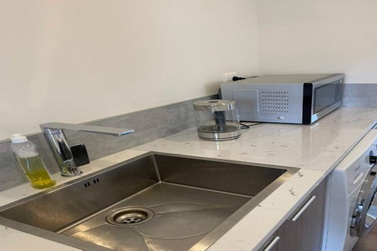 Photo of property in 3 Kahu Close, Orewa, 0931