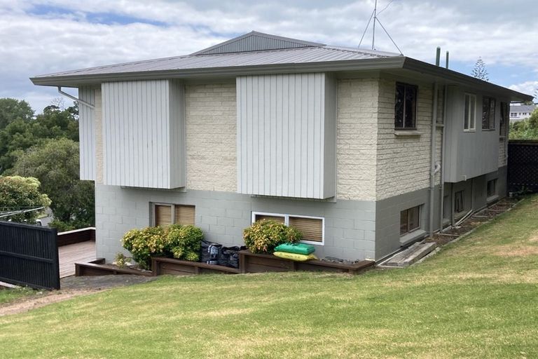 Photo of property in 1/3 Montressor Place, Howick, Auckland, 2014