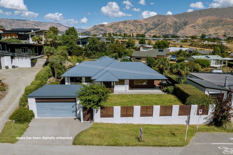Photo of property in 191 Aubrey Road, Wanaka, 9305