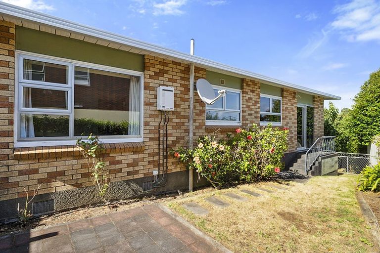 Photo of property in 16c Te Mete Terrace, Merrilands, New Plymouth, 4312