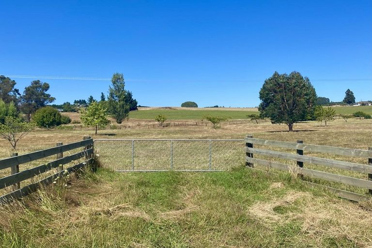 Photo of property in 11 Horton Road, Tasman, Upper Moutere, 7173