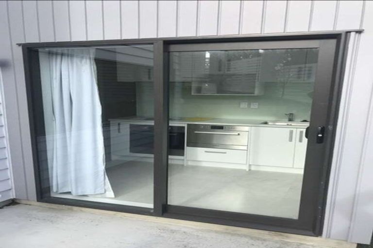 Photo of property in 2 Veneta Close, Flat Bush, Auckland, 2019