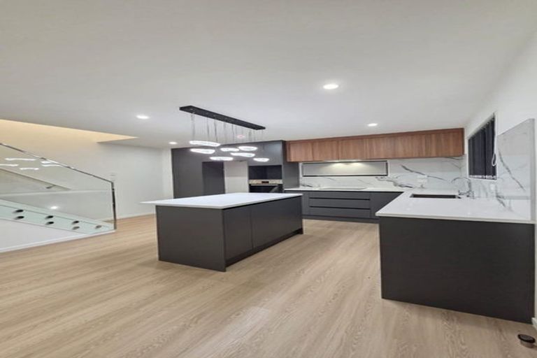 Photo of property in 28a Greenmeadows Avenue, Manurewa East, Auckland, 2102