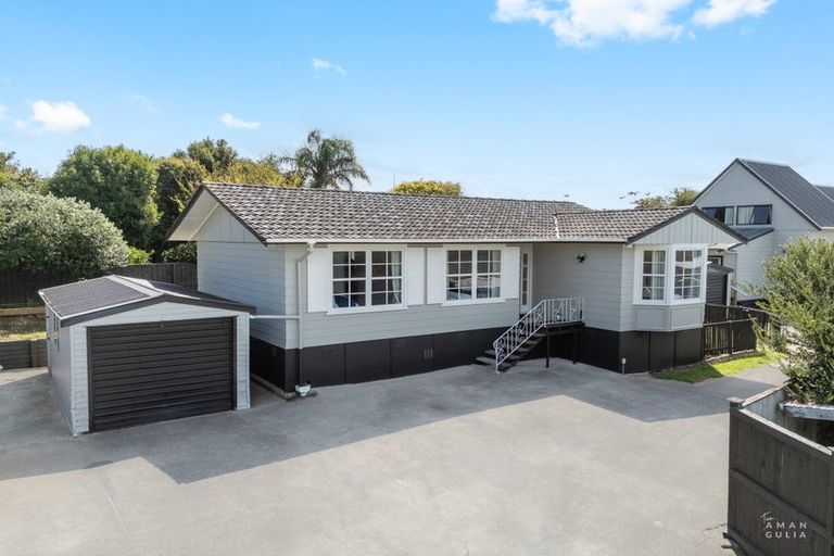 Photo of property in 50a Weldene Avenue, Glenfield, Auckland, 0629