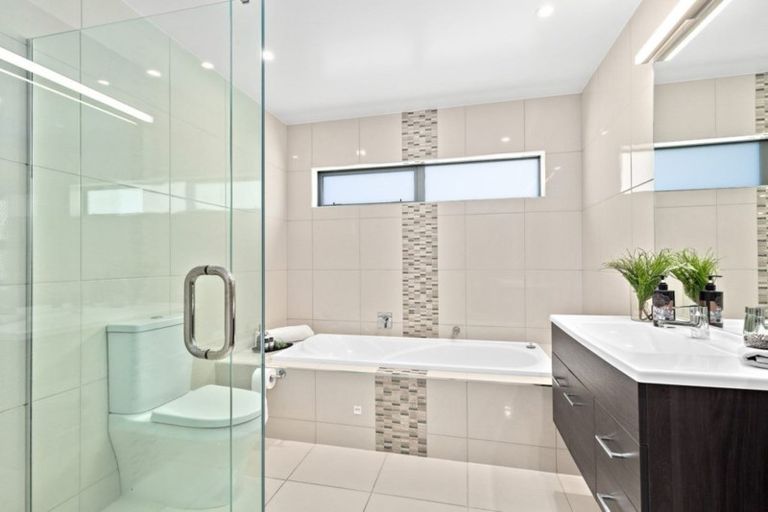 Photo of property in 20 Liquidambar Drive, Hobsonville, Auckland, 0616