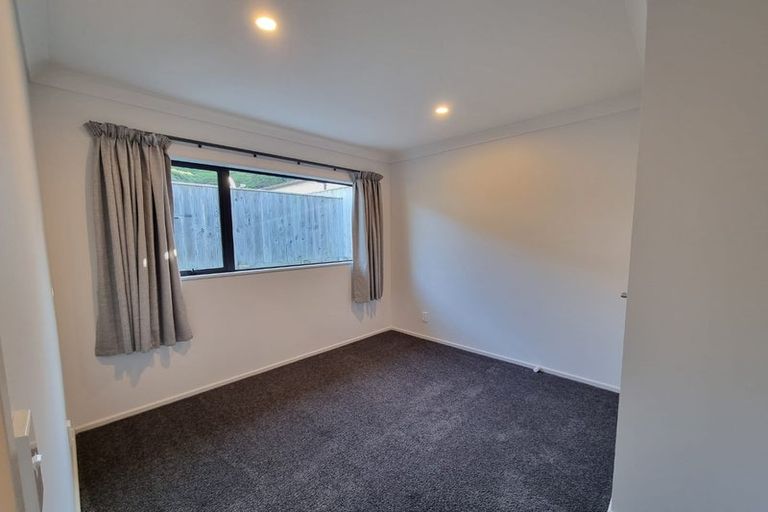 Photo of property in 30b Moonsail Drive, Whitby, Porirua, 5024