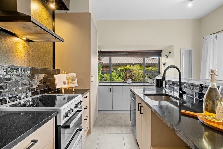 Photo of property in 31 Wrights Road, Addington, Christchurch, 8024