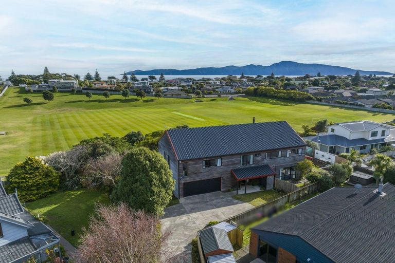 Photo of property in 23 Miro Road, Raumati South, Paraparaumu, 5032