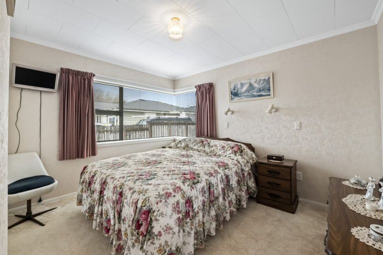 Photo of property in 135 Clawton Street, Westown, New Plymouth, 4310