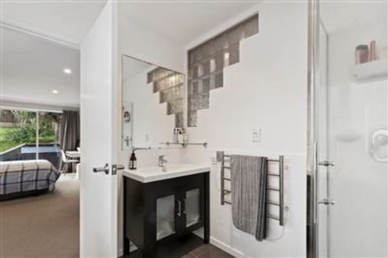 Photo of property in 41 Killarney Avenue, Torbay, Auckland, 0630