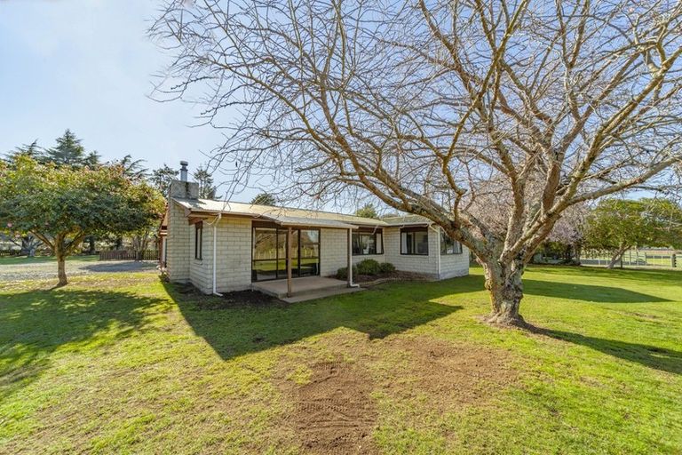 Photo of property in 38 Owen Street, Tikokino, Waipawa, 4273