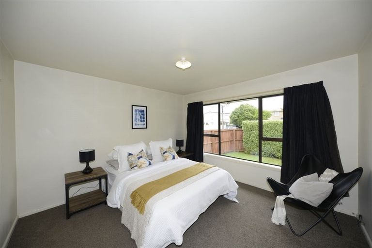 Photo of property in 156 Avonhead Road, Avonhead, Christchurch, 8042