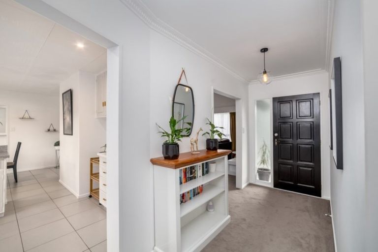 Photo of property in 117 East Street, Greytown, 5712