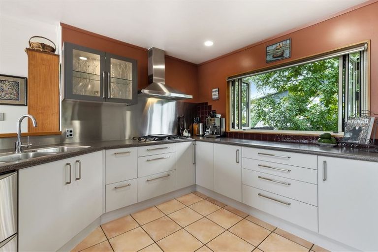 Photo of property in 59 Hastings Road, Mairangi Bay, Auckland, 0630