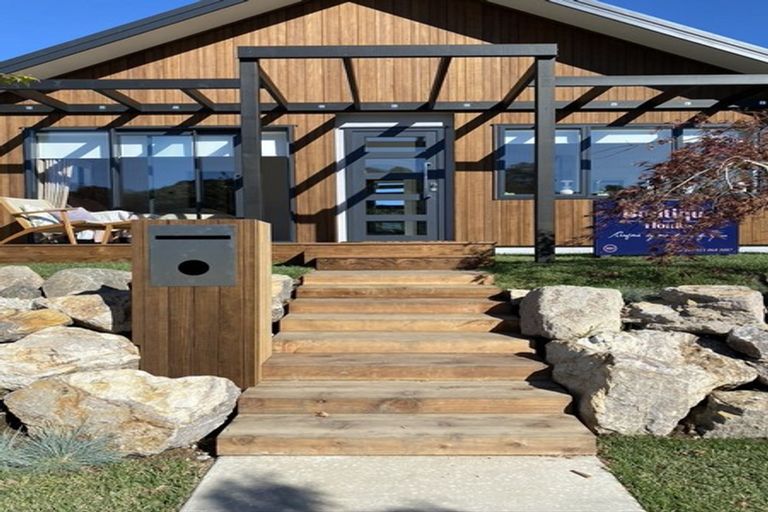 Photo of property in 121 Adler Drive, Ohauiti, Tauranga, 3112