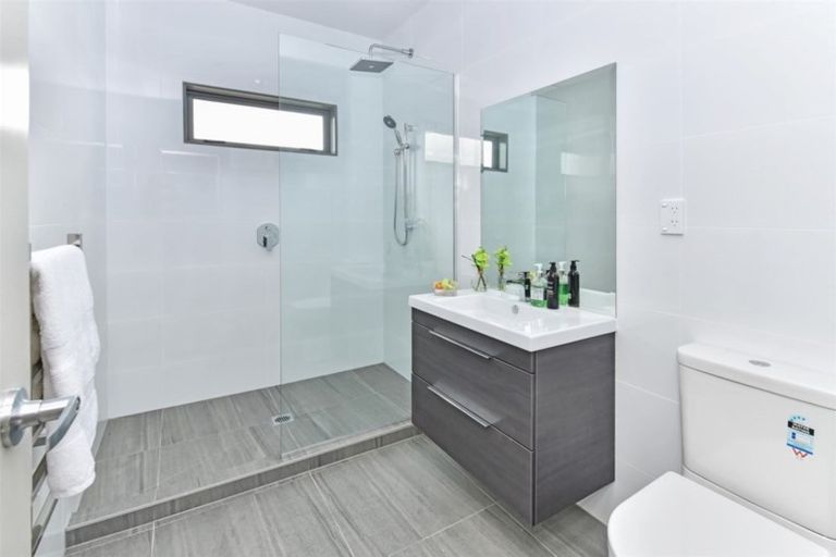 Photo of property in 11 Stonedale Drive, Pukekohe, 2120