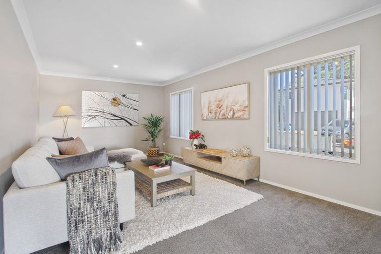 Photo of property in 543 Scenic Drive, Waiatarua, Auckland, 0612