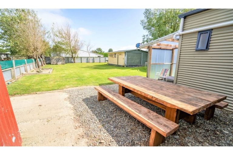 Photo of property in 58 Mauchline Street, Wallacetown, 9816