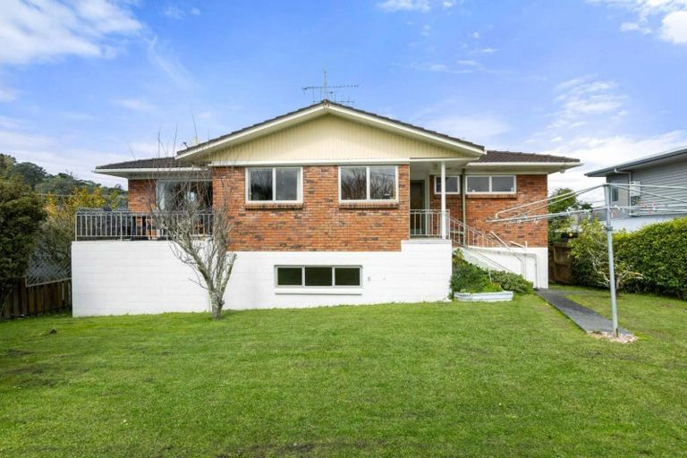 Photo of property in 1068 Whangaparaoa Road, Tindalls Beach, Whangaparaoa, 0930