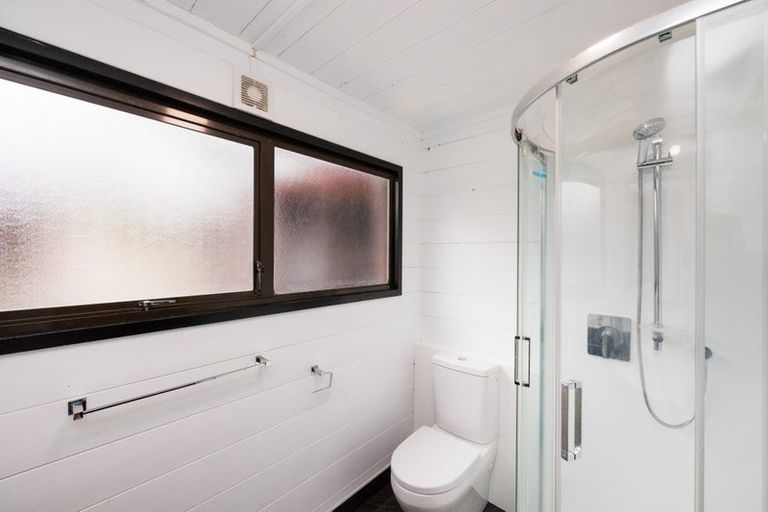 Photo of property in 5 Fernwood Place, Fitzherbert, Palmerston North, 4410