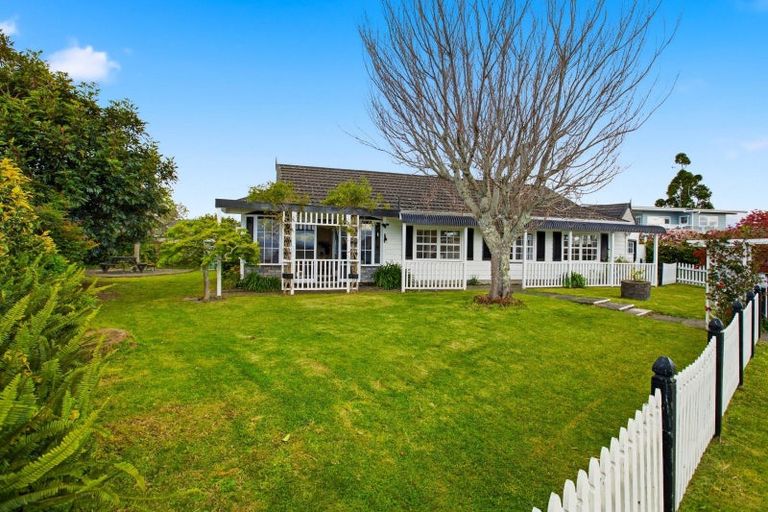 Photo of property in 33 Bramley Drive, Omokoroa, 3114