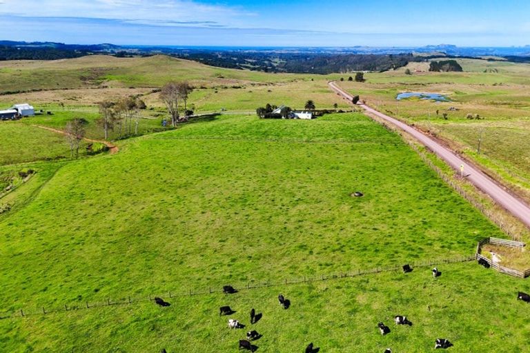 Photo of property in 540 Mangakaretu Road, Okaihau, 0295