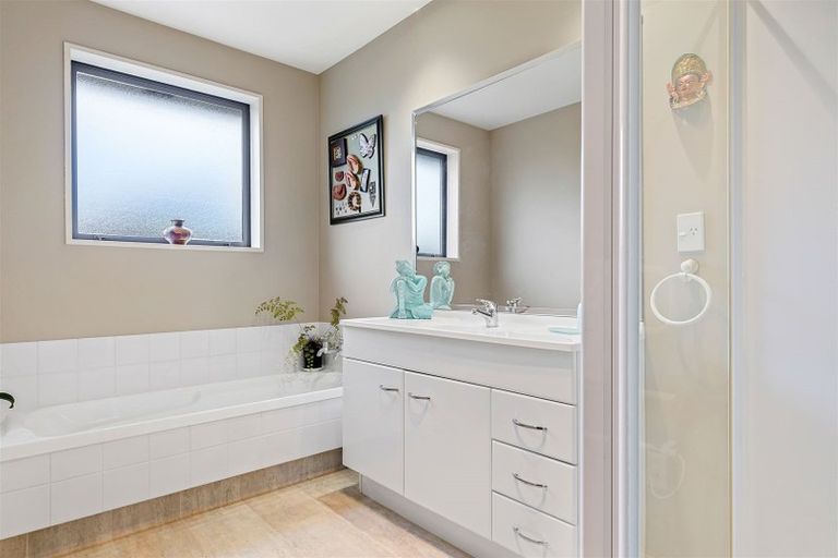 Photo of property in 43 Marsack Crescent, Halswell, Christchurch, 8025