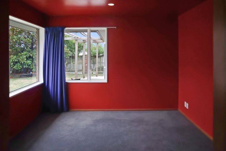 Photo of property in 63 Martindales Road, Heathcote Valley, Christchurch, 8022