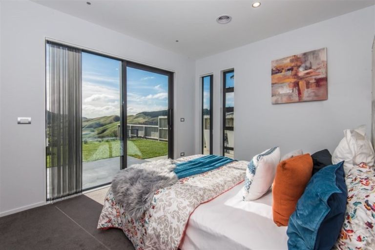 Photo of property in 11 Foxham Terrace, Churton Park, Wellington, 6037