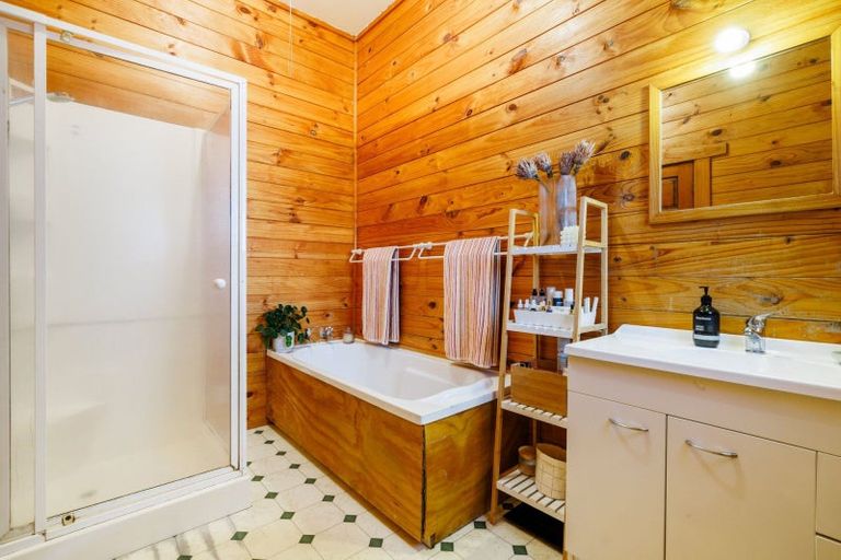 Photo of property in 1 Hinau Street, Maeroa, Hamilton, 3200