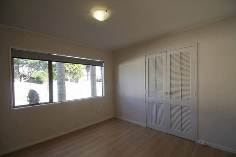 Photo of property in 1/23 Beaumaris Way, Conifer Grove, Takanini, 2112