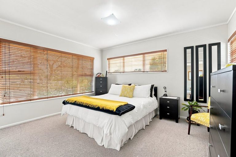 Photo of property in 5 Eaton Crescent, Otamatea, Whanganui, 4500