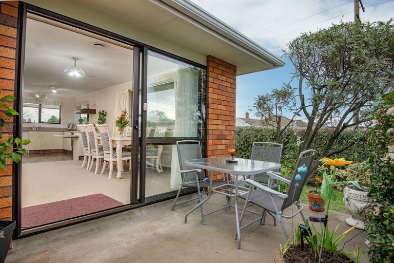 Photo of property in 53 Bush Road, Mosgiel, 9024