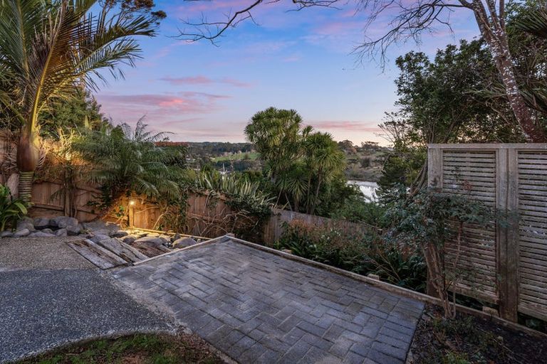 Photo of property in 46 Blue Heron Rise, Stanmore Bay, Whangaparaoa, 0932