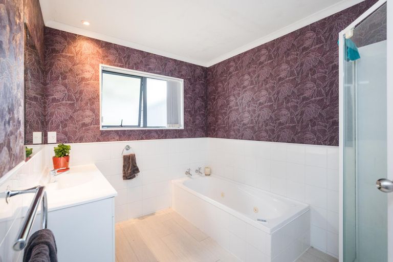 Photo of property in 32 Wellesley Street, Feilding, 4702