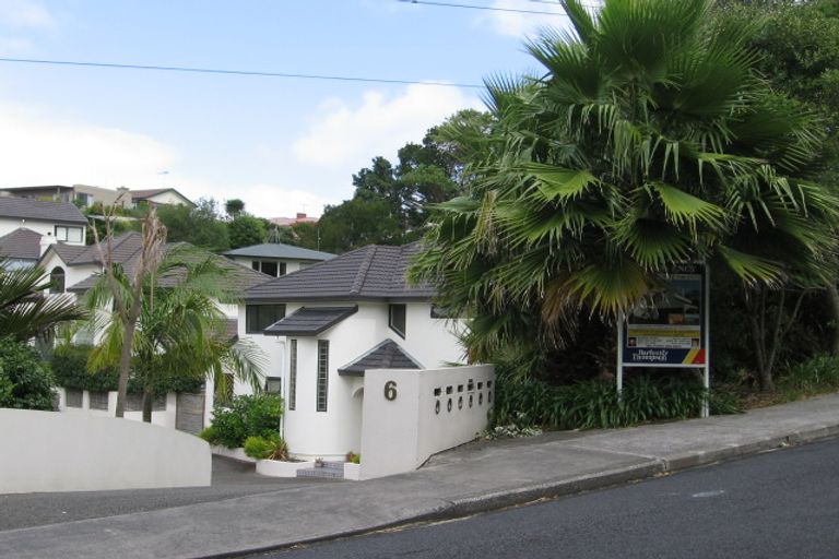 Photo of property in 6d Heathcote Road, Castor Bay, Auckland, 0620