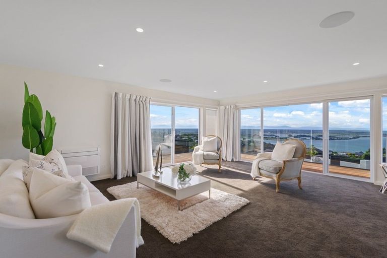 Photo of property in 27 Assisi Street, Mount Pleasant, Christchurch, 8081