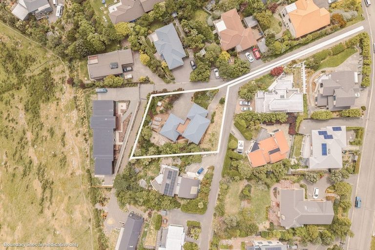 Photo of property in 5 Plains View, Mount Pleasant, Christchurch, 8081