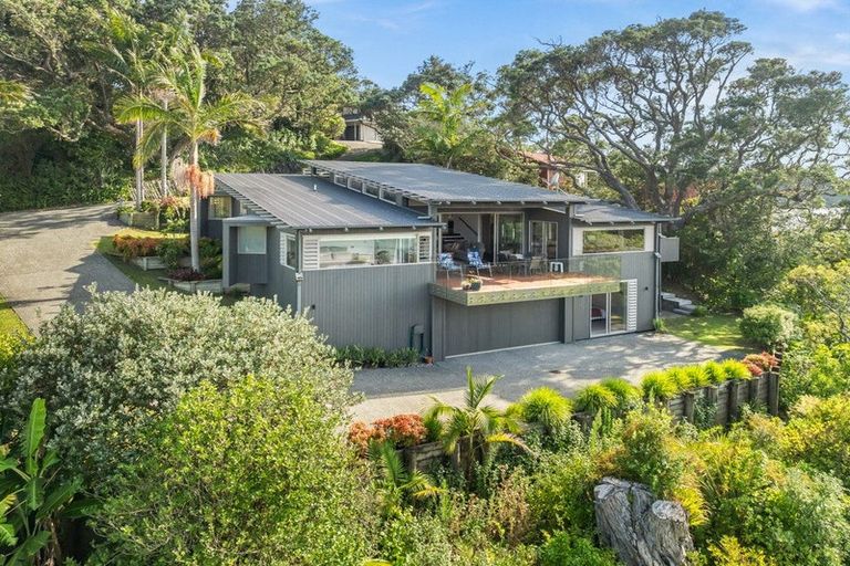 Photo of property in 34 Ohawini Road, Oakura, Hikurangi, 0184