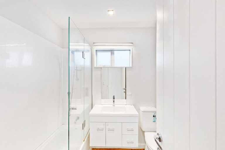 Photo of property in 16b Argentine Avenue, Miramar, Wellington, 6022