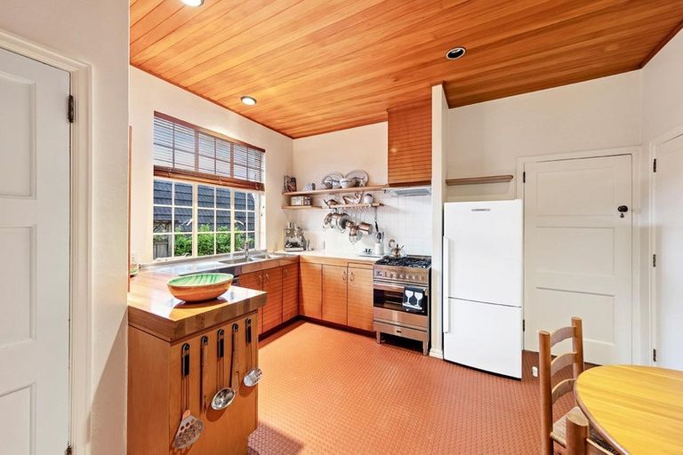 Photo of property in 42 Combes Road, Remuera, Auckland, 1050