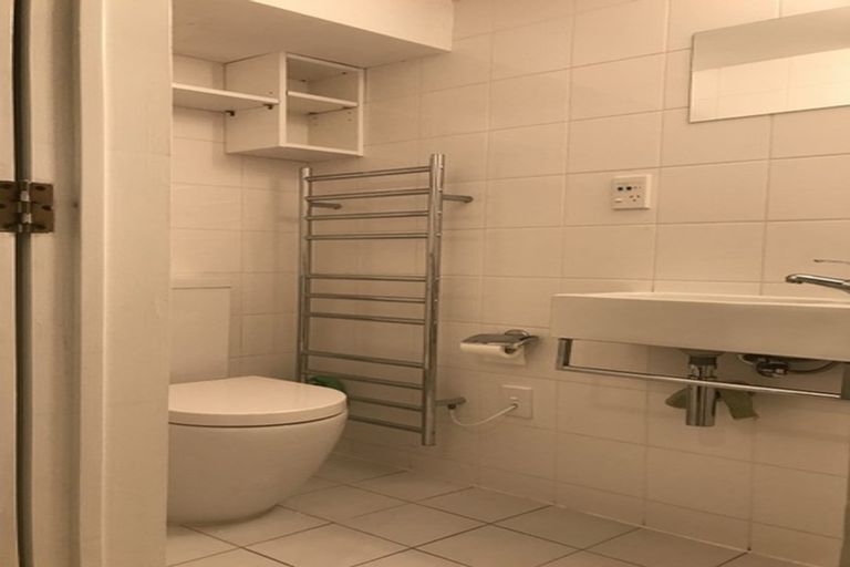 Photo of property in Hopper Street Apartments, 5/20 Hopper Street, Mount Cook, Wellington, 6011
