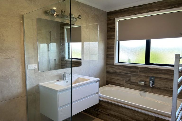 Photo of property in 19 Lawrence Drive, Rolleston, 7614