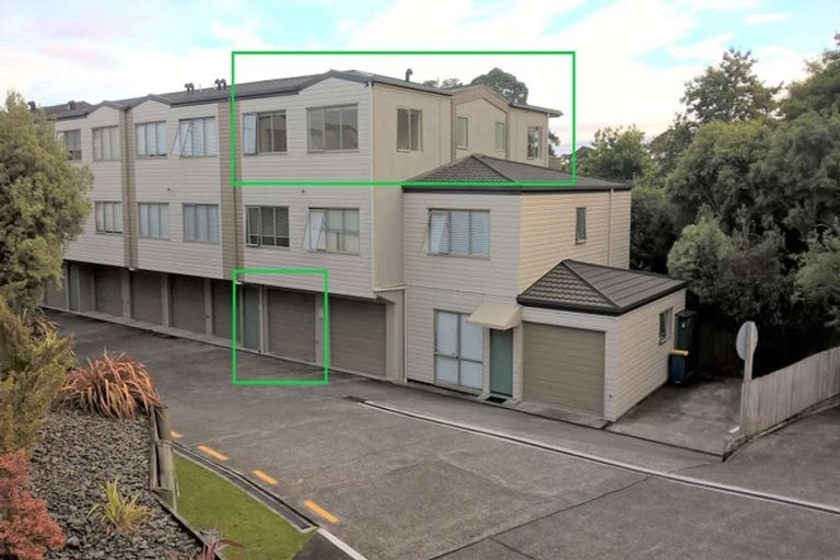 Photo of property in The Haven, 5/120 Beach Haven Road, Beach Haven, Auckland, 0626
